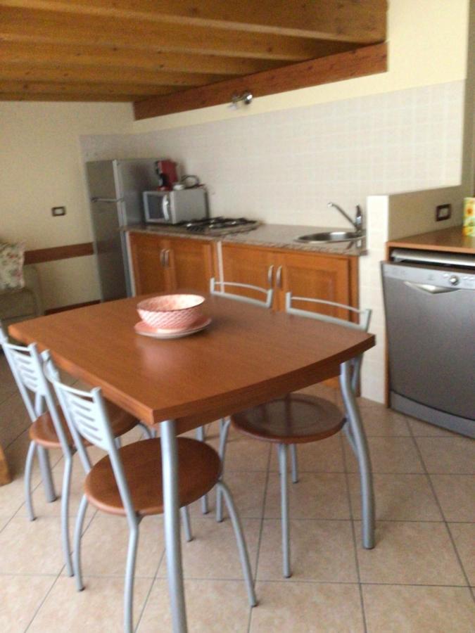 Apartamento Casale el galet Moniga del Garda Exterior foto